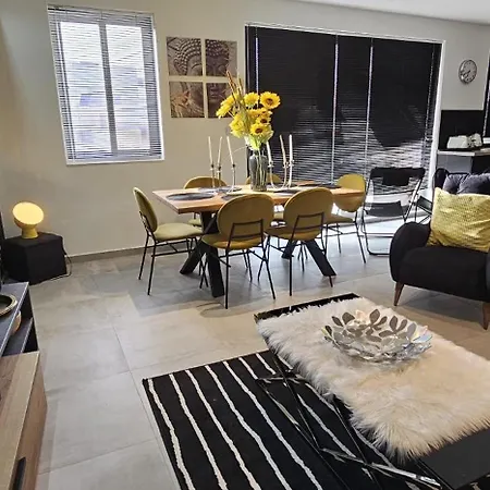 Paceville Retreat With Balcony شقة *