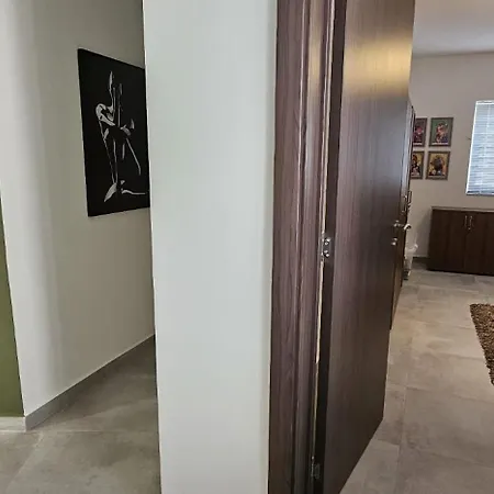 Paceville Retreat With Balcony شقة