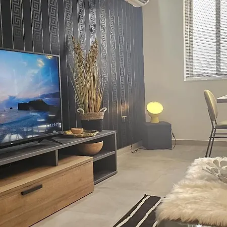Paceville Retreat With Balcony Is-Swieqi