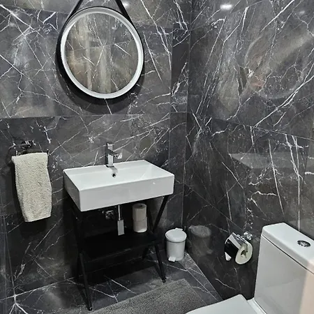 Paceville Retreat With Balcony Apartment *