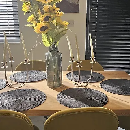 Paceville Retreat With Balcony Apartment Is-Swieqi